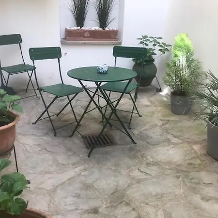 Republique Plein Centre Historique Et A 2 Pas De La Grande Apartment