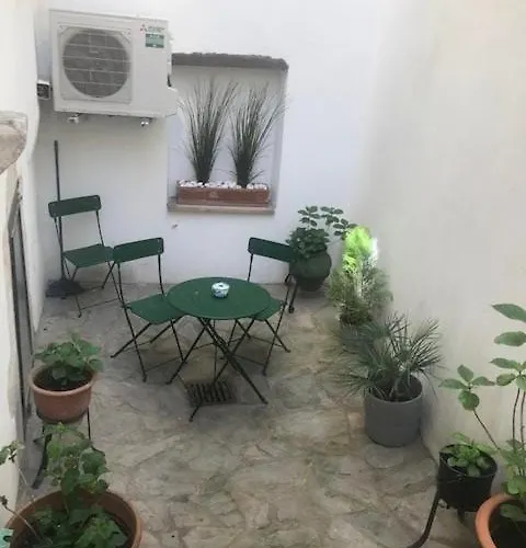 Republique Plein Centre Historique Et A 2 Pas De La Grande * 圣让－德吕兹